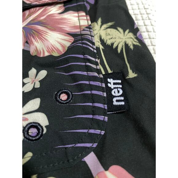 NEFF Board Shorts Mens Black Floral Shorts Size XL shorts - Picture 9 of 9
